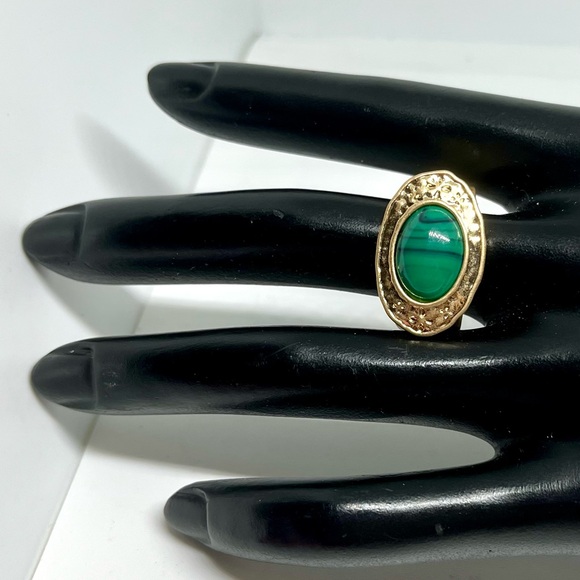 Gold plated Malachite Ring - Picture 1 of 3